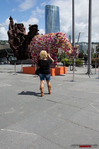 Elefante florido en Bilbao I