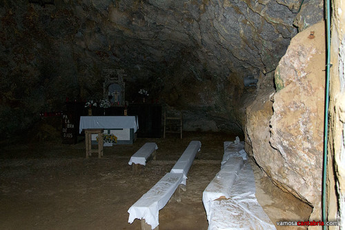 Interior de la ermita III