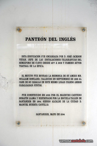 Cartel en el Panteón del Inglés