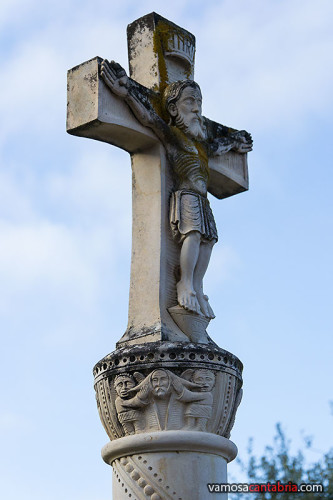 Crucifijo en San Martín de Elines
