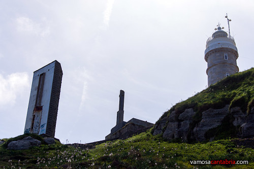 Torre, faro y monumento