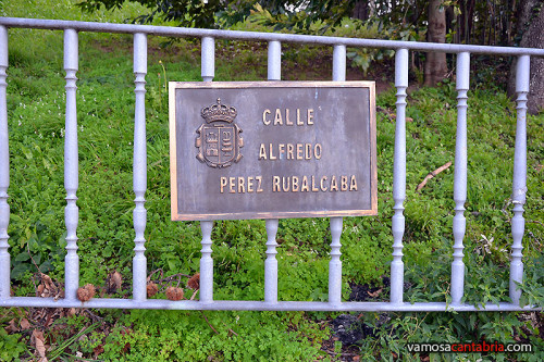 Placa de la calle Alfredo Perez Rubalcaba