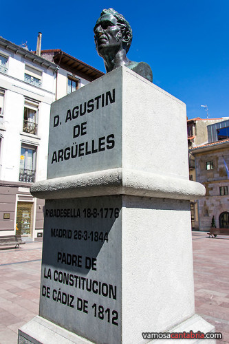 Estatua de Agustín de Argüelles en Ribadesella I