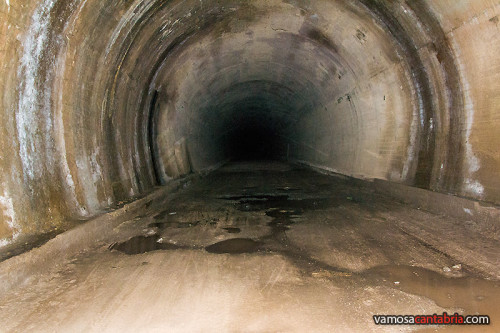 Interior del túnel de la Engaña I