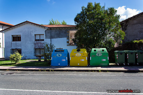 Cubos de reciclaje en Mazcuerras