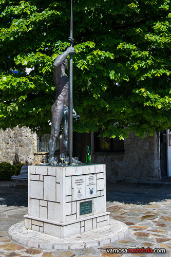 Estatua en Castro Urdiales I