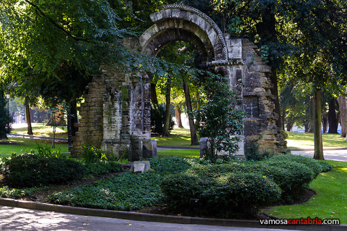 Arco en el parque de Oviedo