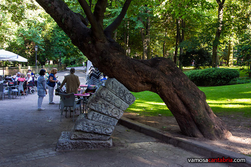 Apaño en el parque de Oviedo