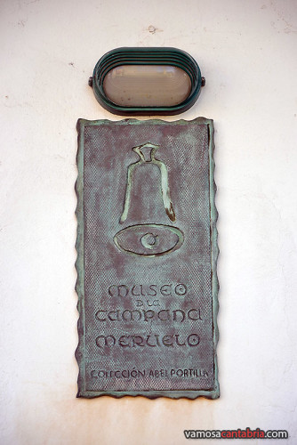 Placa del museo de la campana