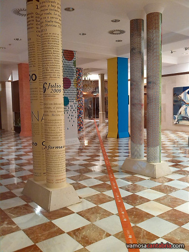 Exposición malditas columnas