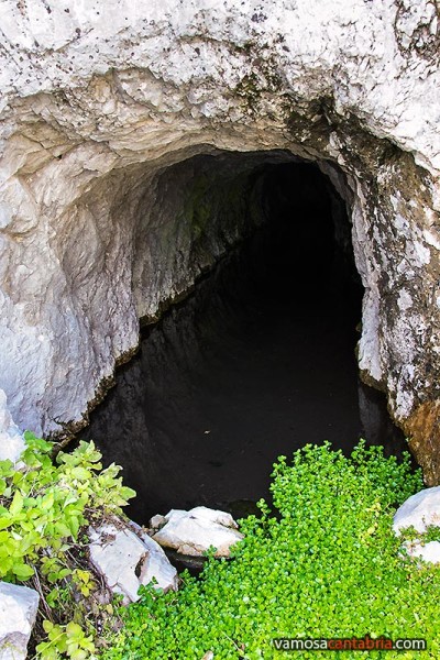 Entrada a una mina en Liordes II